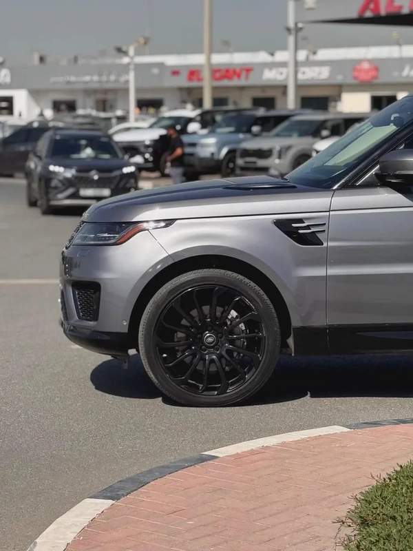 2020- RANGE ROVER SPORT HSE - AMERICAN SPECES - ONLY 146,000 KM
