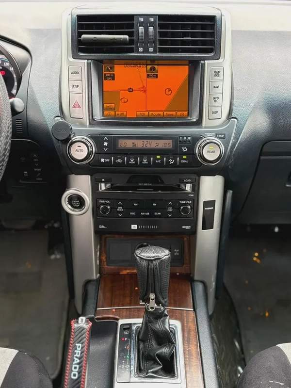 Toyota Prado VXL V6 FULL opishn 2010 calen car