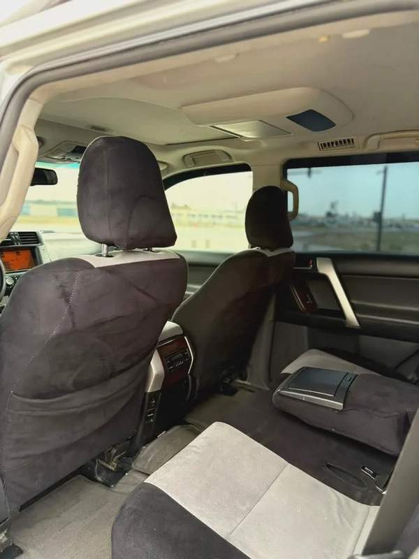 Toyota Prado VXL V6 FULL opishn 2010 calen car