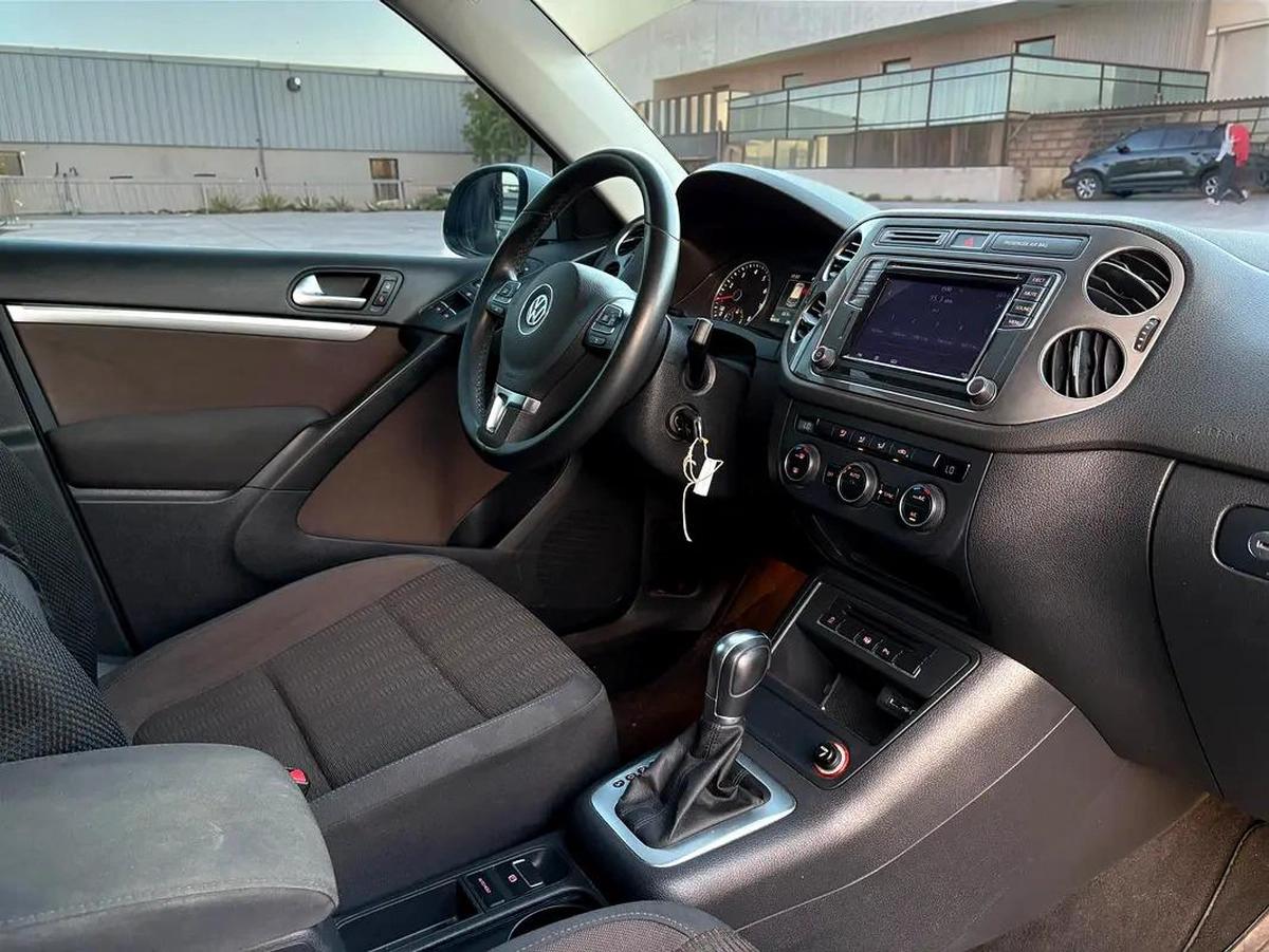 VOLKSWAGEN TIGUAN 2.0L I4 TSI A/T | 2016 | GCC SPECS-6-6