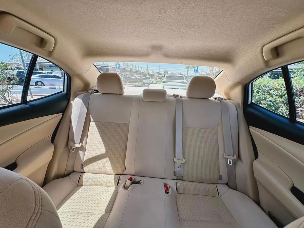 592/- AED Toyota Yaris 2022 1.5L || GCC Specs ||Accident Free100% Low KM-12-12