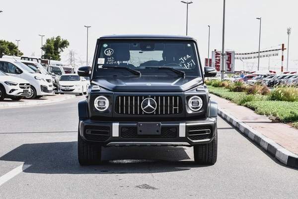 2021 - BENZ G63 AMG - SUPER CLEAN - LIKE NEW - ONLY 52,000 KM