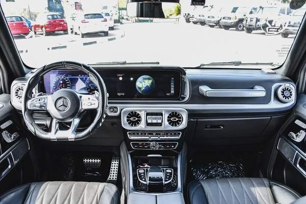 2021 - BENZ G63 AMG - SUPER CLEAN - LIKE NEW - ONLY 52,000 KM