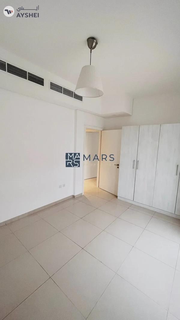 3 BEDROOMS - BIGGEST LAYOUT -SPACIOUS - FREEHOLD