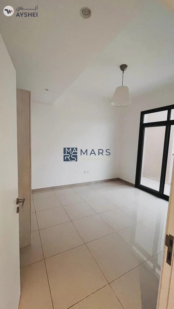 3 BEDROOMS - BIGGEST LAYOUT -SPACIOUS - FREEHOLD