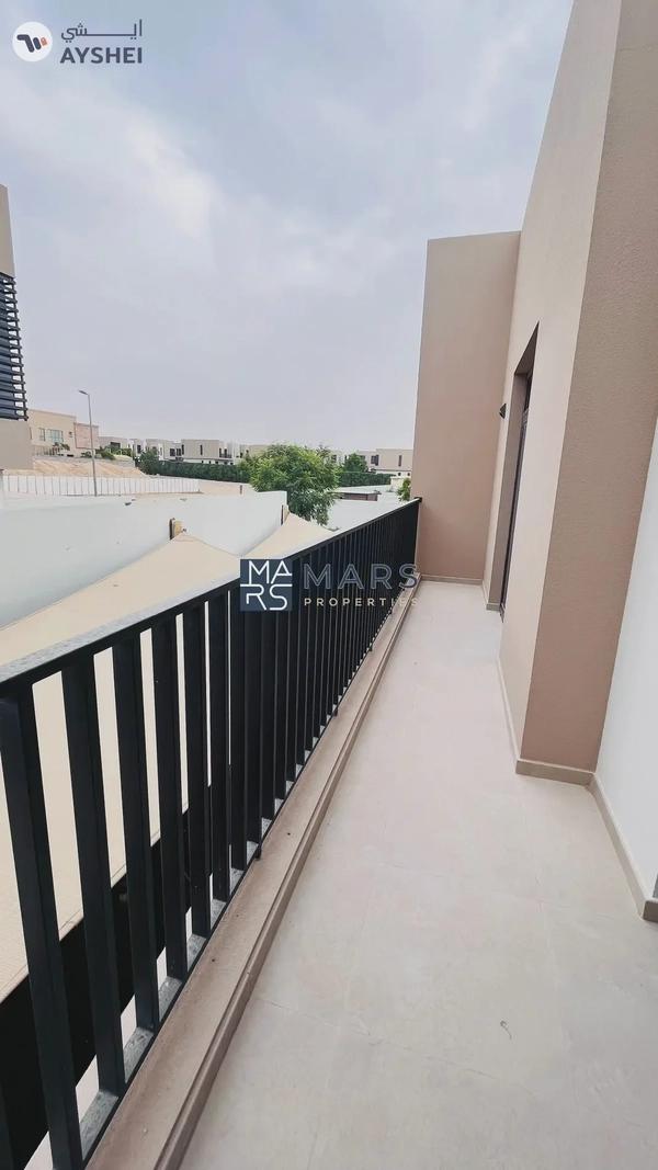 3 BEDROOMS - BIGGEST LAYOUT -SPACIOUS - FREEHOLD