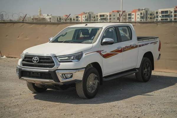 2026 Toyota Hilux Double Cab GLX - GCC Specs - Brand New!