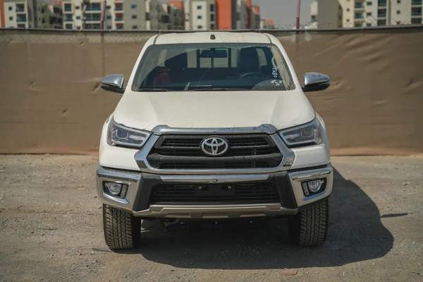 2026 Toyota Hilux Double Cab GLX - GCC Specs - Brand New!
