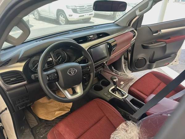2026 Toyota Hilux Double Cab GLX - GCC Specs - Brand New!
