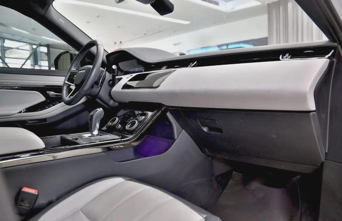 Range Rover Evoque Dynamic HSE-2-2