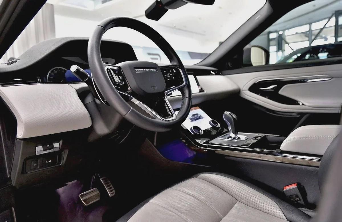 Range Rover Evoque Dynamic HSE-8-8
