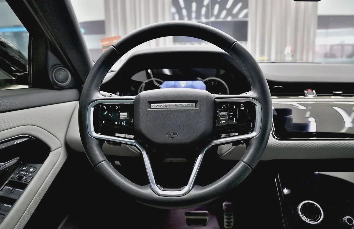 Range Rover Evoque Dynamic HSE-4-4