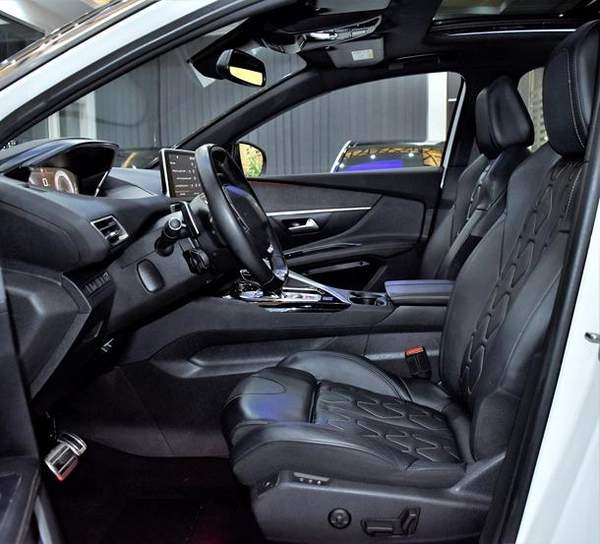 Peugeot 3008 Turbo GT-Line ( 2020 Model ) in White Color GCC Specs