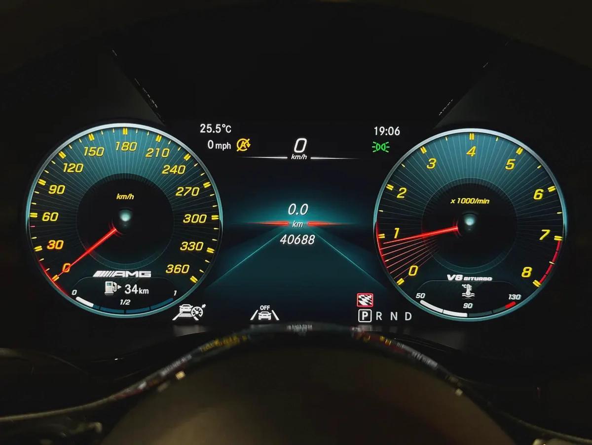 Mercedes-AMG GT R Pro 2019 – Track-Focused Performance Icon-9-9