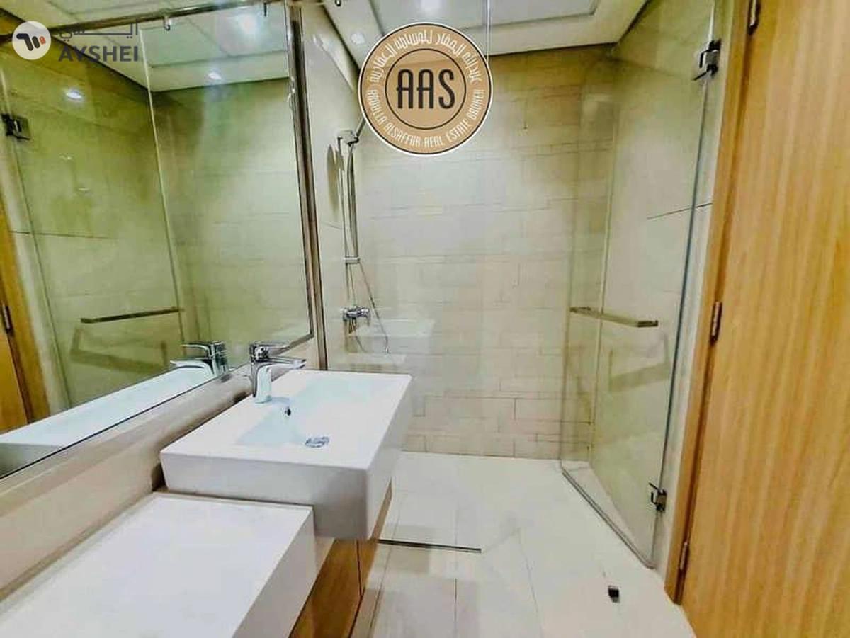 2BHK Spacious Unit || Main Boulevard || Rented unit || Well maintained-5-5