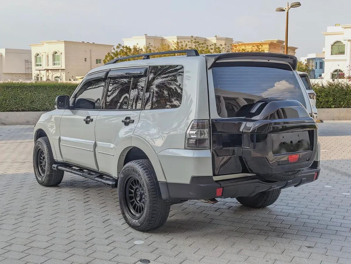 MITSUBISHI PAJERO 2020 GCC V6 3.8L IN EXCELLENT CONDITION-12-12
