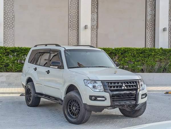 MITSUBISHI PAJERO 2020 GCC V6 3.8L IN EXCELLENT CONDITION