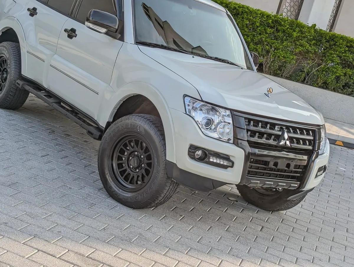 MITSUBISHI PAJERO 2020 GCC V6 3.8L IN EXCELLENT CONDITION-19-19