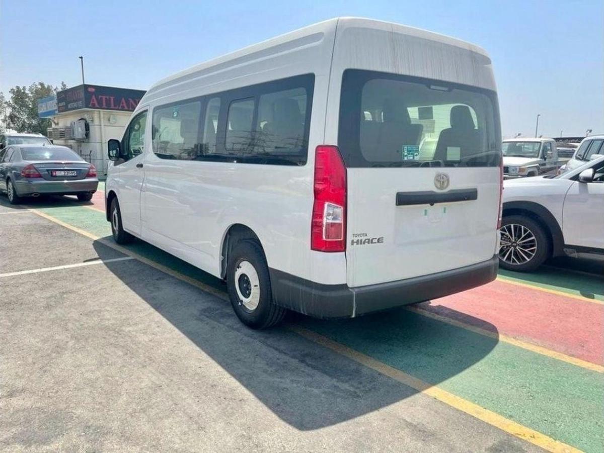 Toyota Hiace Toyota Hiace-12-12