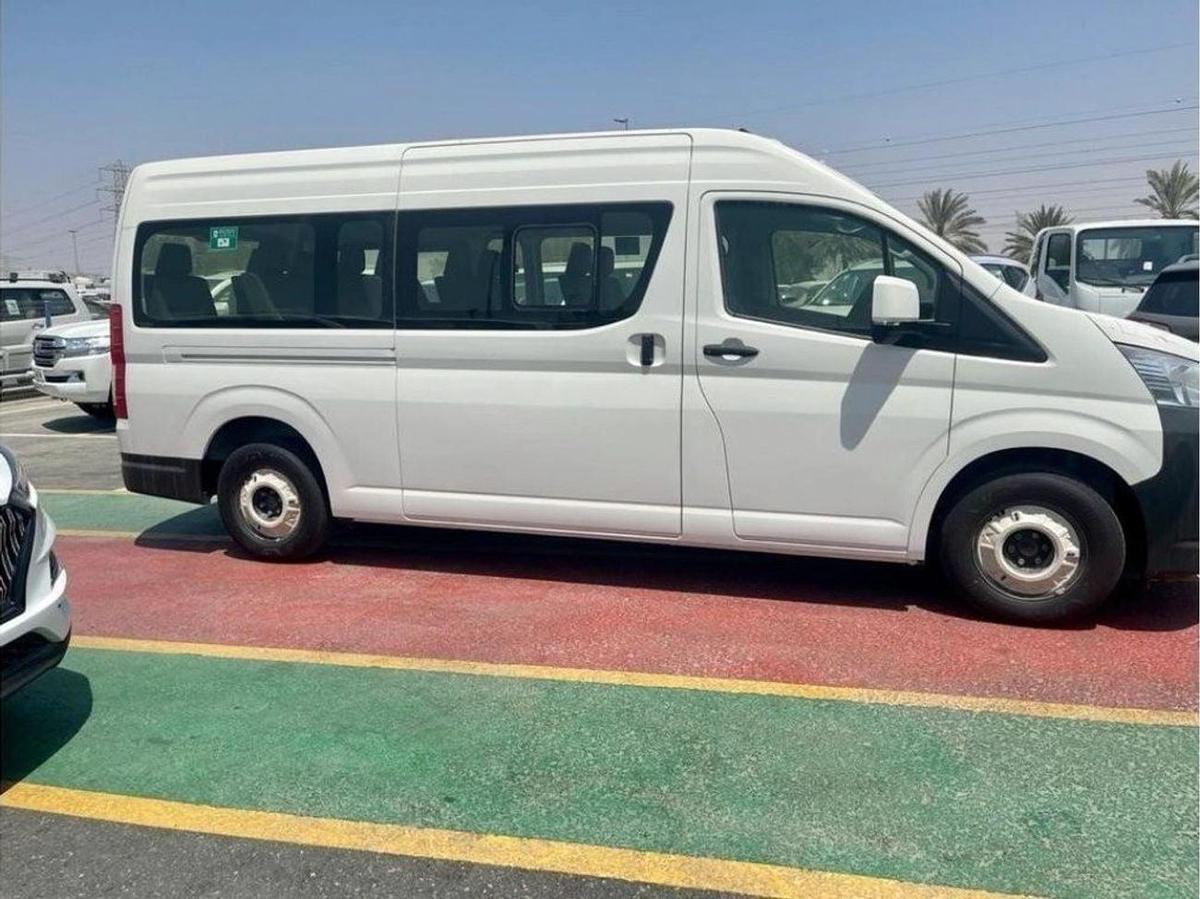 Toyota Hiace Toyota Hiace-13-13