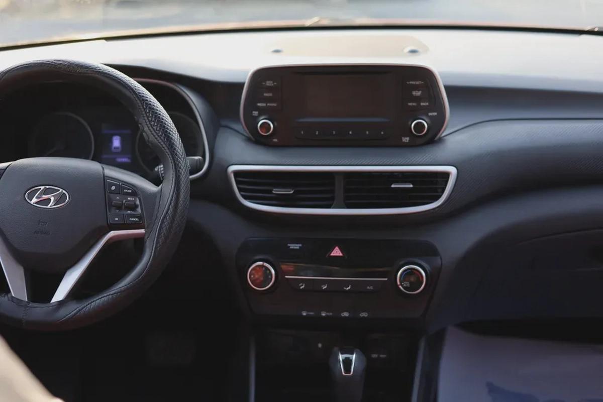 Used Hyundai Tucson 2.0L Mid (FWD) 2019-3-3