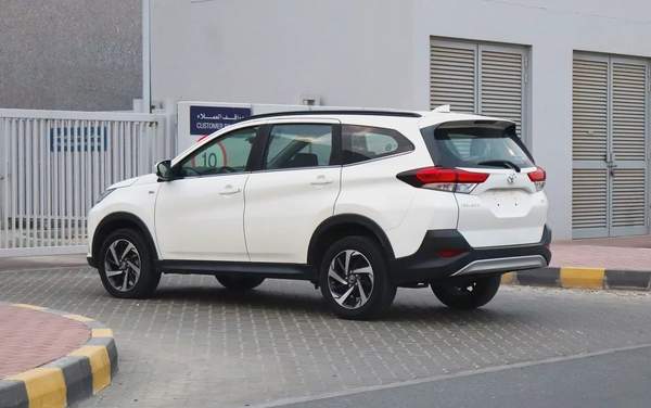 Toyota Rush EX 2023 - GCC Specs - Original Paint