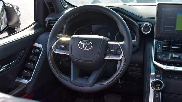 Toyota Land Cruiser Toyota Land Cruiser VXR 3.3L Diesel 2025