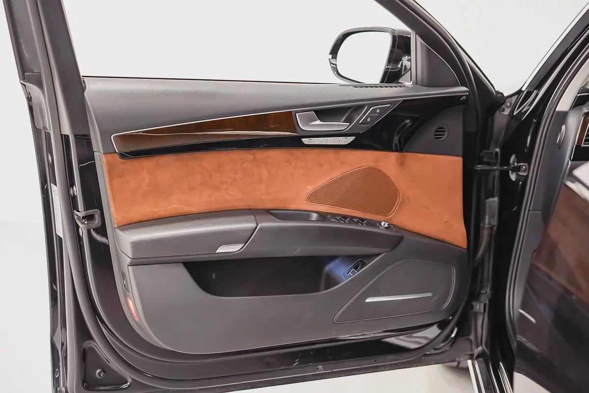 AED 1391 PM | AUDI A8L 50TFSI 2015 | HIGH OPTIONS | WELL MAINTAINED | 1 YEAR WARRANTY | GCC-6-6