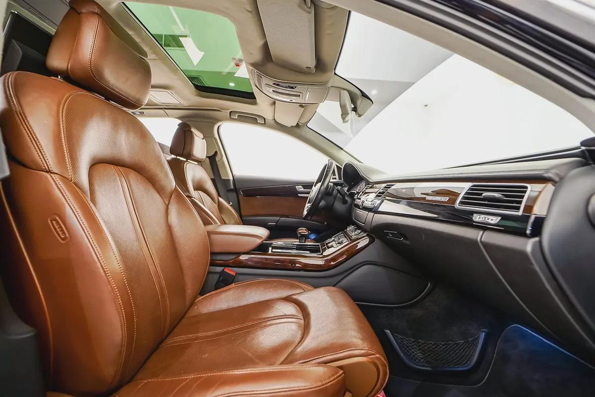 AED 1391 PM | AUDI A8L 50TFSI 2015 | HIGH OPTIONS | WELL MAINTAINED | 1 YEAR WARRANTY | GCC-13-13