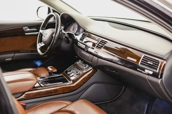 AED 1391 PM | AUDI A8L 50TFSI 2015 | HIGH OPTIONS | WELL MAINTAINED | 1 YEAR WARRANTY | GCC