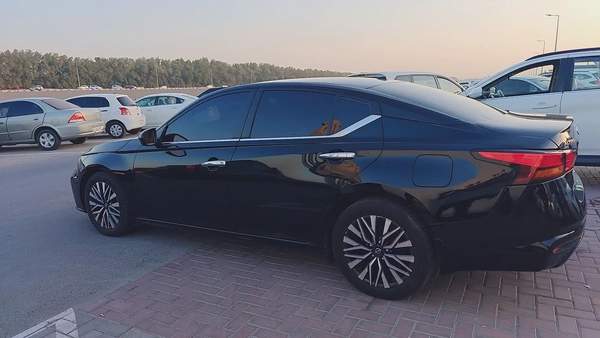 Nissan Altima SV – 2023 – American Specs Model: 2023 Mileage: 83,212 KMS Spec: American Very well-ma