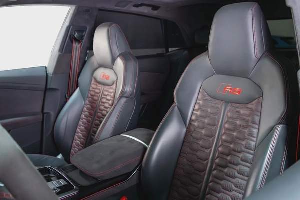 AUDI RSQ8 Performance-Super SUV-Exclusive Order-Carbon Ceramic Brakes-23 Inch Satin Grey Rims