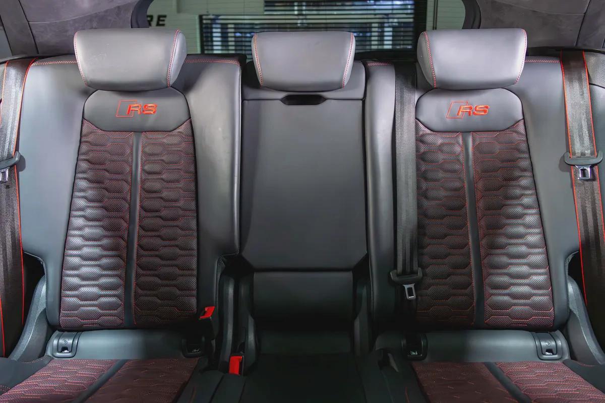 AUDI RSQ8 Performance-Super SUV-Exclusive Order-Carbon Ceramic Brakes-23 Inch Satin Grey Rims-17-17