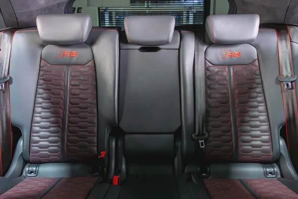 AUDI RSQ8 Performance-Super SUV-Exclusive Order-Carbon Ceramic Brakes-23 Inch Satin Grey Rims