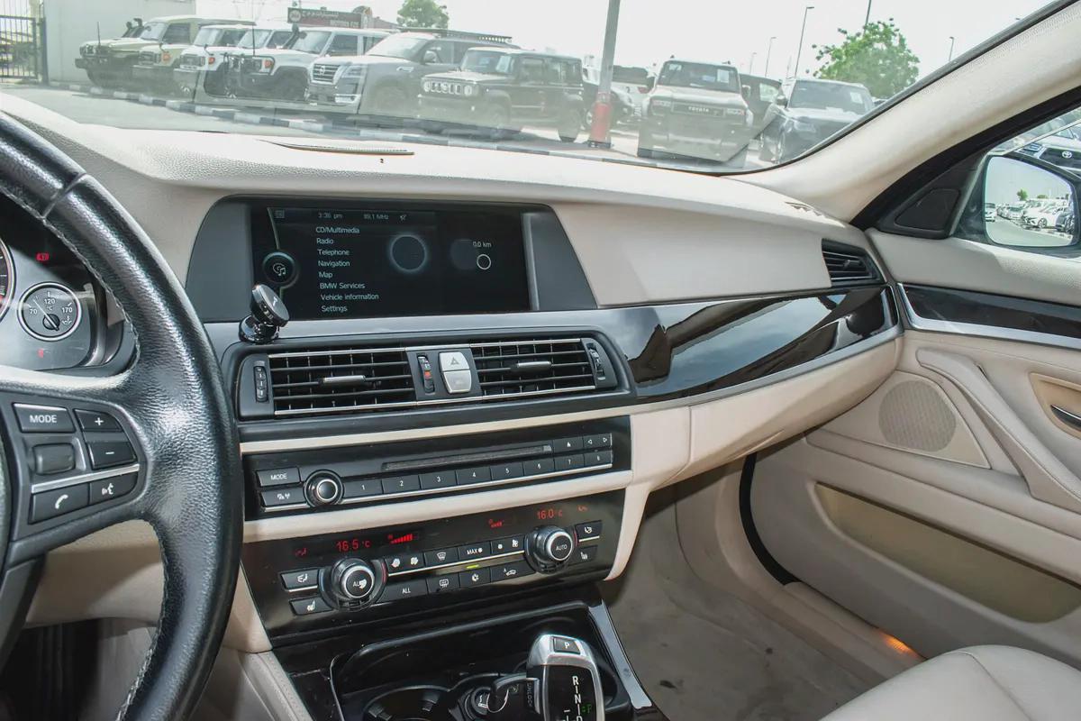 2010 - BMW 528i - IMMACULATE CONDITION - ONLY 102,000 KM DONE-11-11