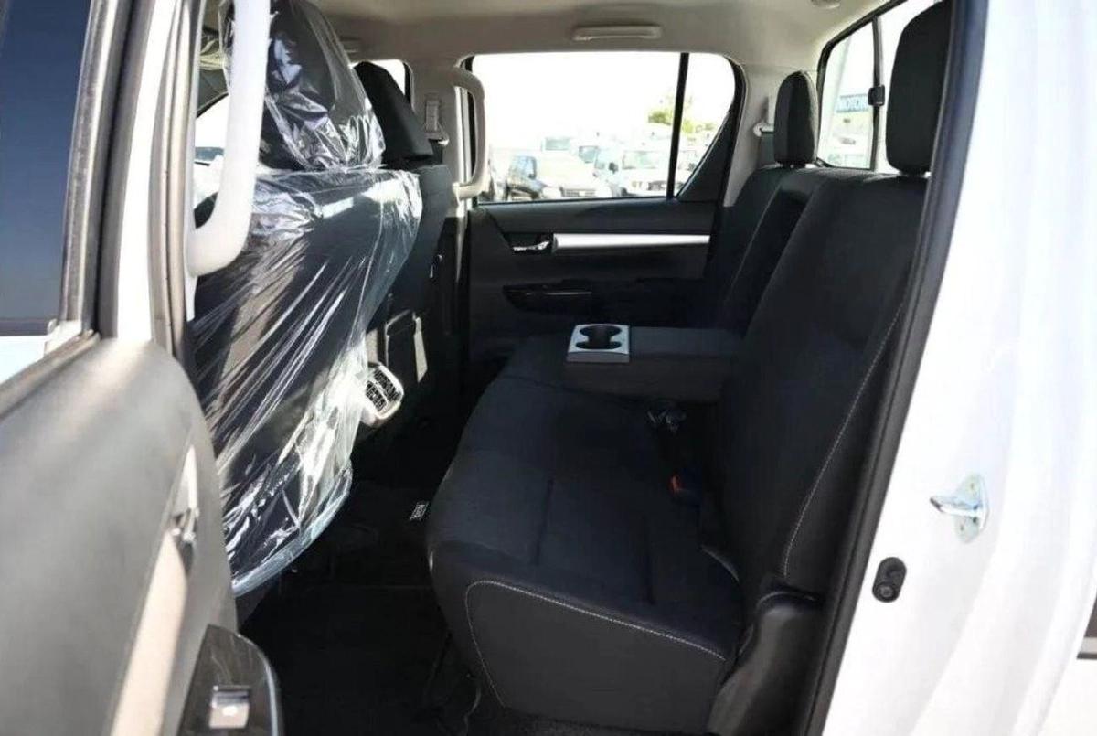 Toyota Hilux Hilux Sr5 4.0L V6 petrol-8-8