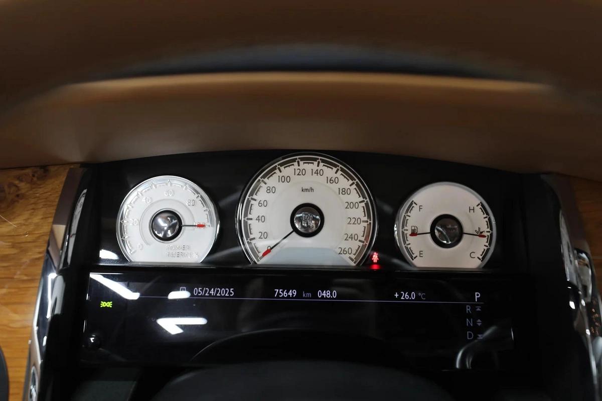 Used Rolls Royce Ghost 6.6L Black Badge 2016-5-5