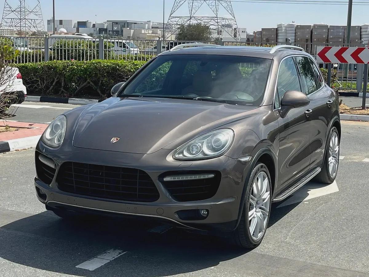 Porsche Cayenne Turbo 2011 GCC Specs-9-9