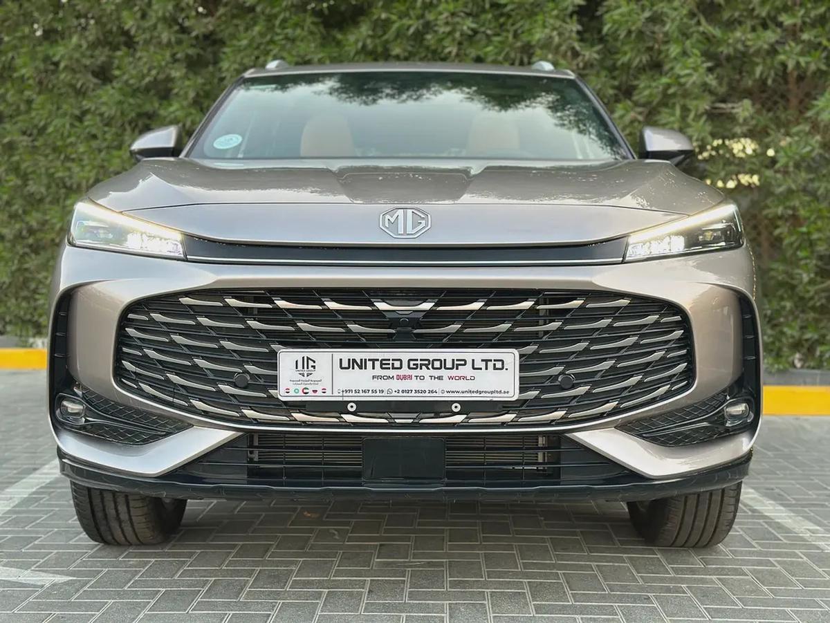 MG l HS LUXURY 2025 I GCC I FULL OPTION-1-1