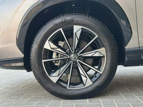 MG l HS LUXURY 2025 I GCC I FULL OPTION