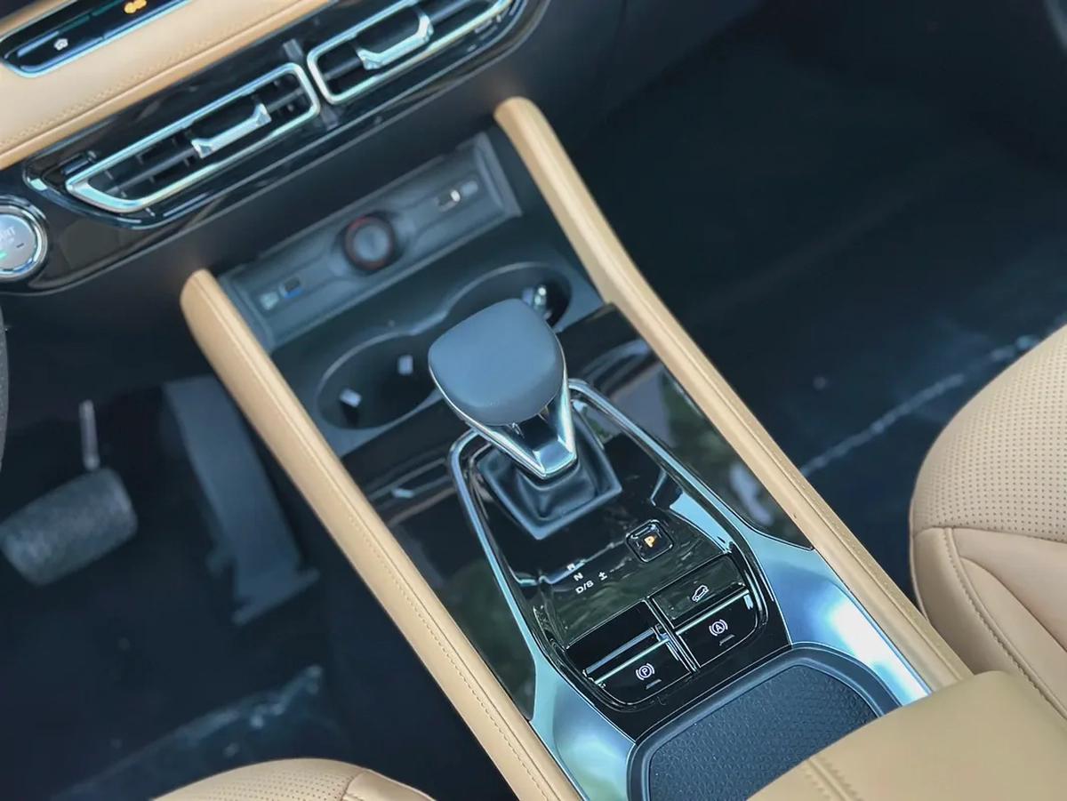 MG l HS LUXURY 2025 I GCC I FULL OPTION-12-12