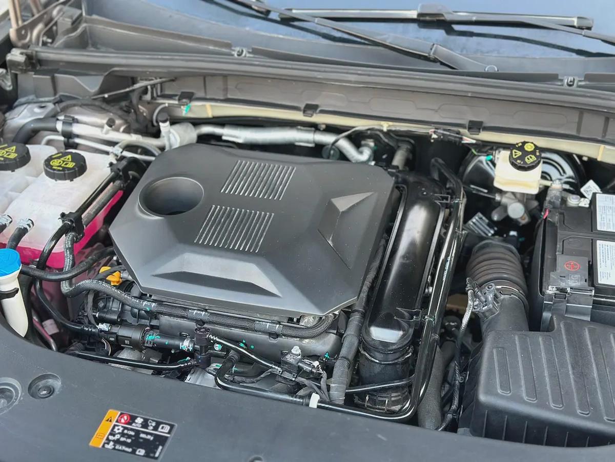 MG l HS LUXURY 2025 I GCC I FULL OPTION-19-19