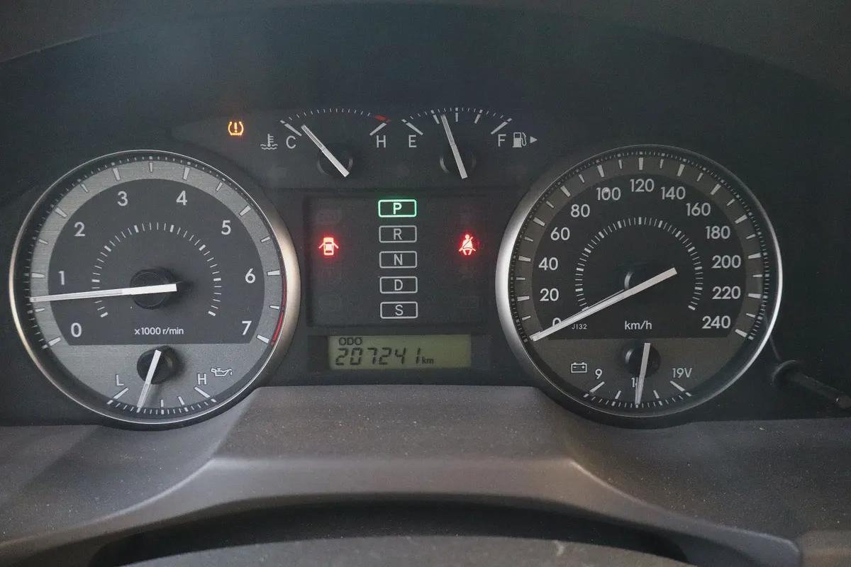 Toyota land cruiser GXR V8 4.6-7-7