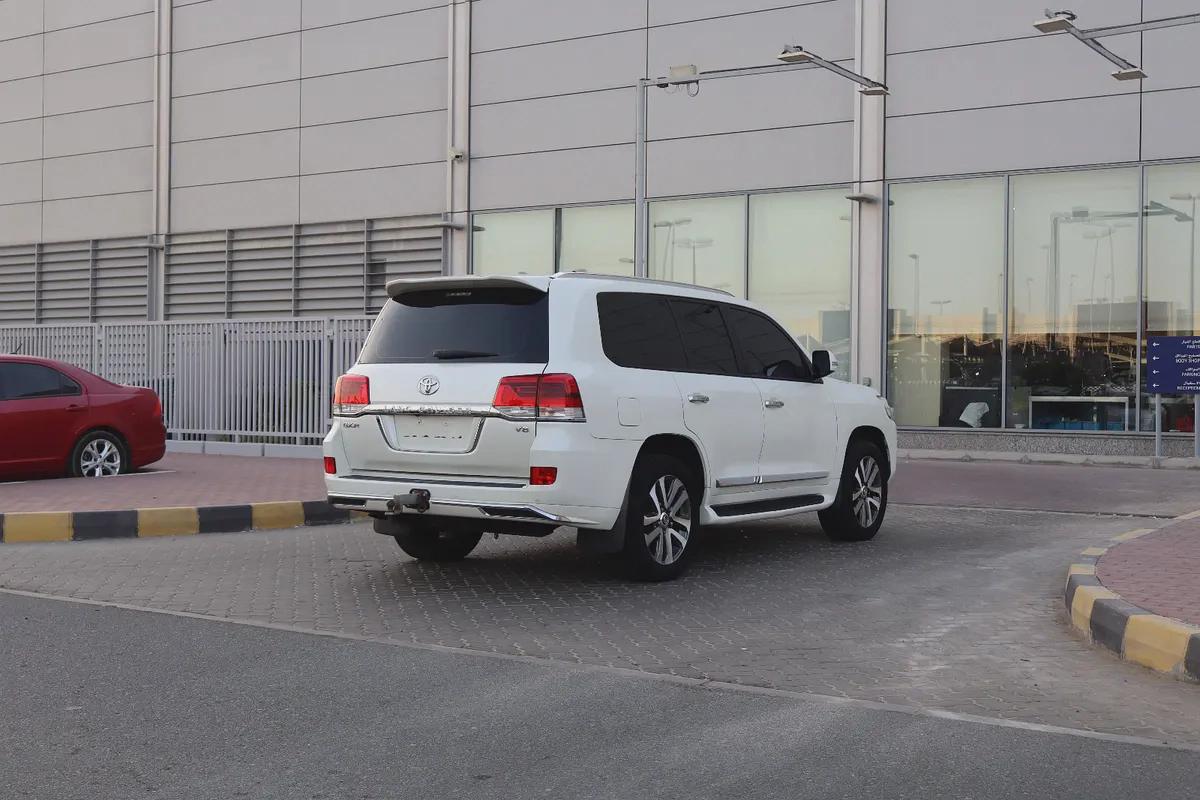 Toyota land cruiser GXR V8 4.6-17-17