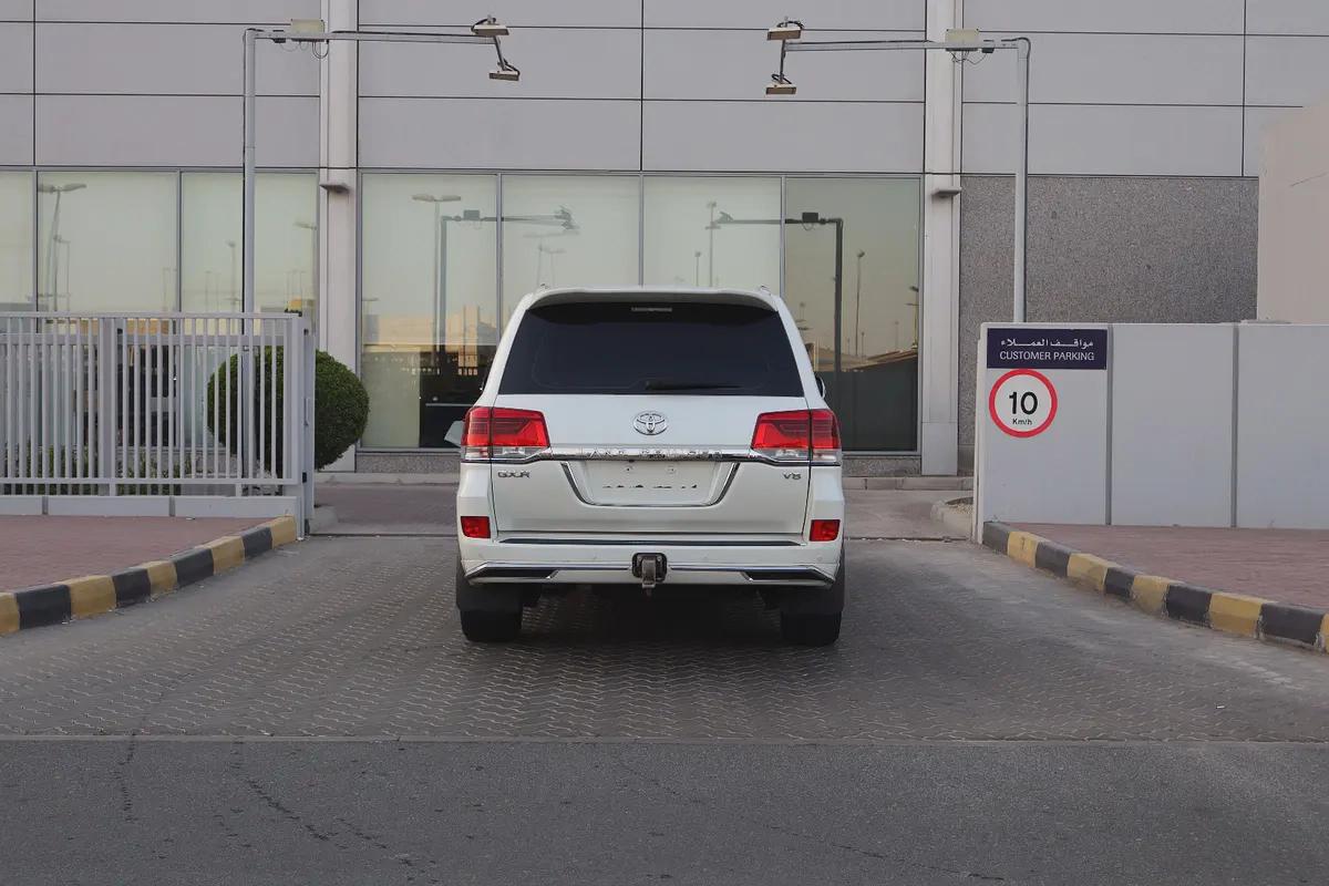 Toyota land cruiser GXR V8 4.6-18-18