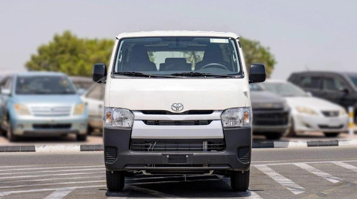 Toyota Hiace TOYOTA HIACE STD 2.5D MT 15 SEATER MY2024 – WHITE-1-1