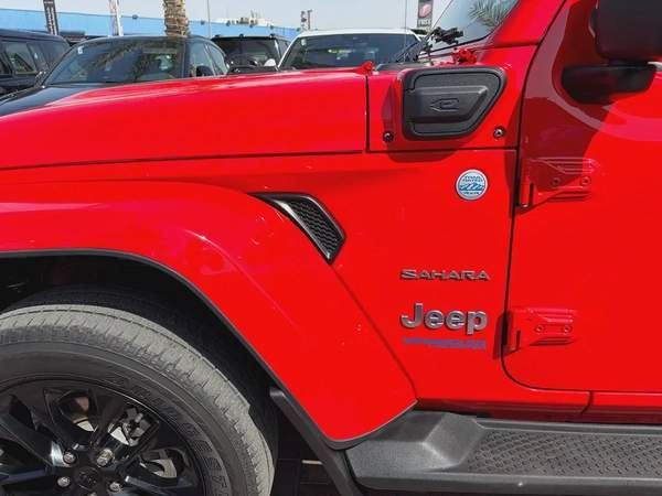 2021. Wrangler 4xe. Panoramic roof.