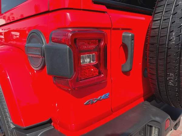 2021. Wrangler 4xe. Panoramic roof.