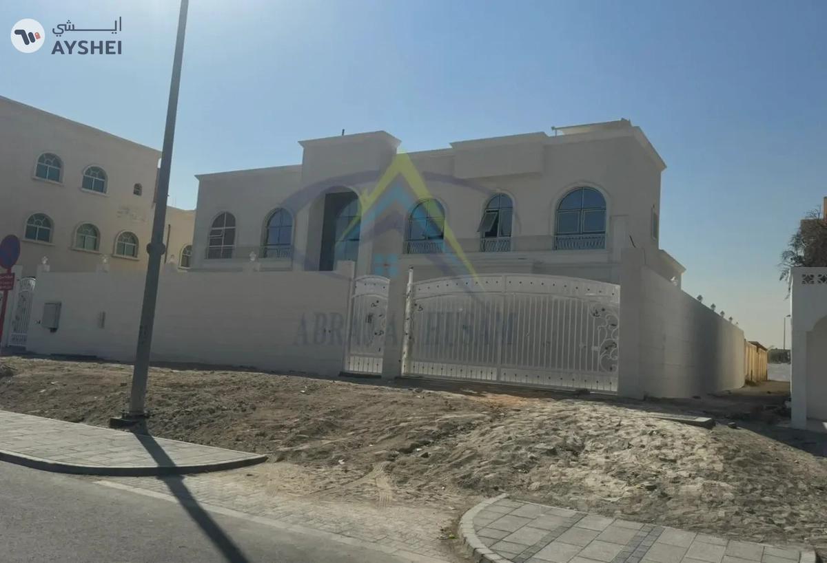 VILLA FOR SALE IN BAWABAT AL SHARQ, BANIYAS EAST-7-7