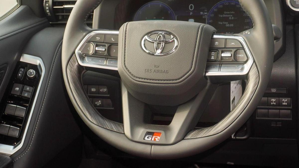 Toyota Land Cruiser GR SPORT 3.5L V6-4-4